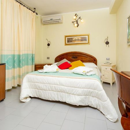 Hotel Marini Сассари Экстерьер фото