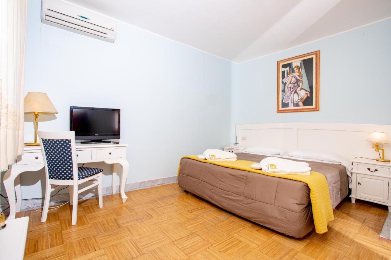 Hotel Marini Сассари Экстерьер фото